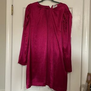 Nine West Fuscia Long Sleeve Used Slight Pilling